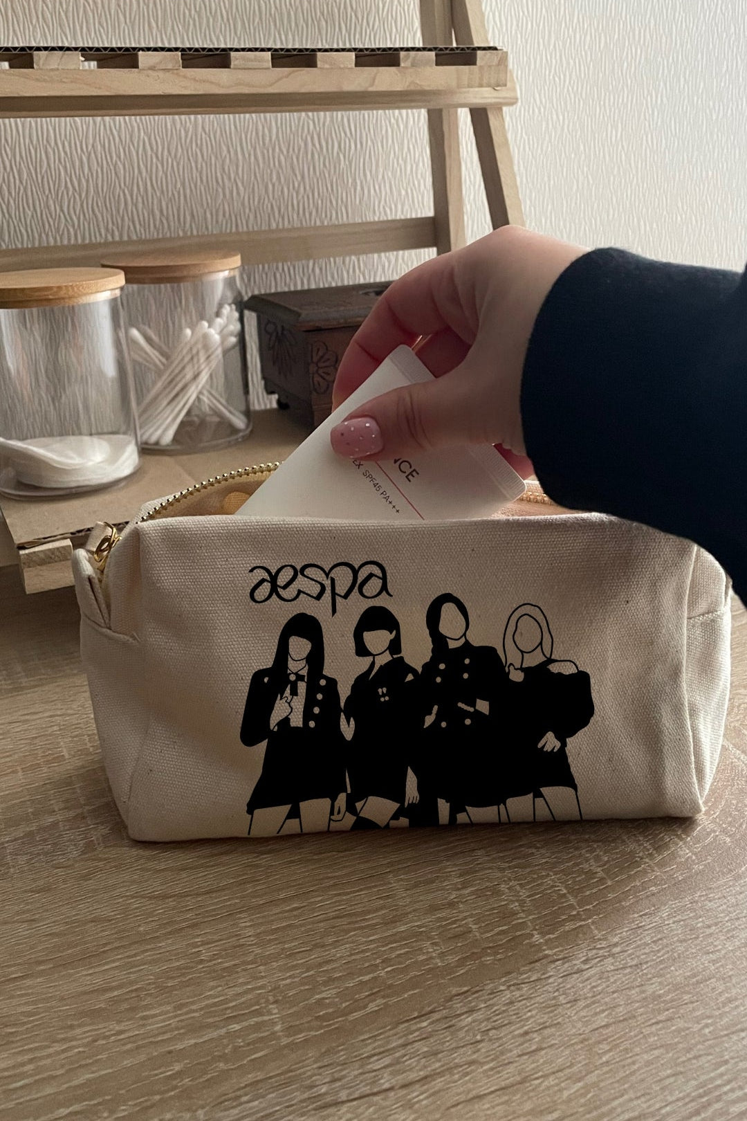 Pochette maquillage K-pop